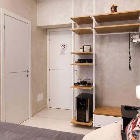 Silver House Gæstehus La Spezia